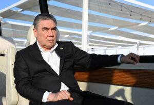 В Туркменистане дипломаты лишились постов после провала визита Бердымухамедова в «Совет мира»