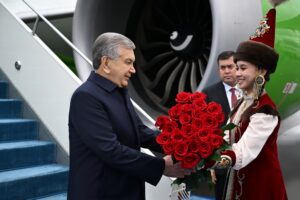 Президент Узбекистана прибыл с рабочим визитом в Казахстан