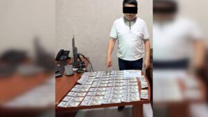 В Узбекистане юрисконсульт электросетей задержан при получении взятки в $5 000